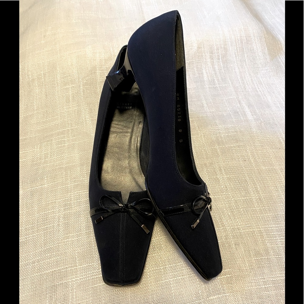 Stuart Weitzman blue black kitten heels w/ bows 8